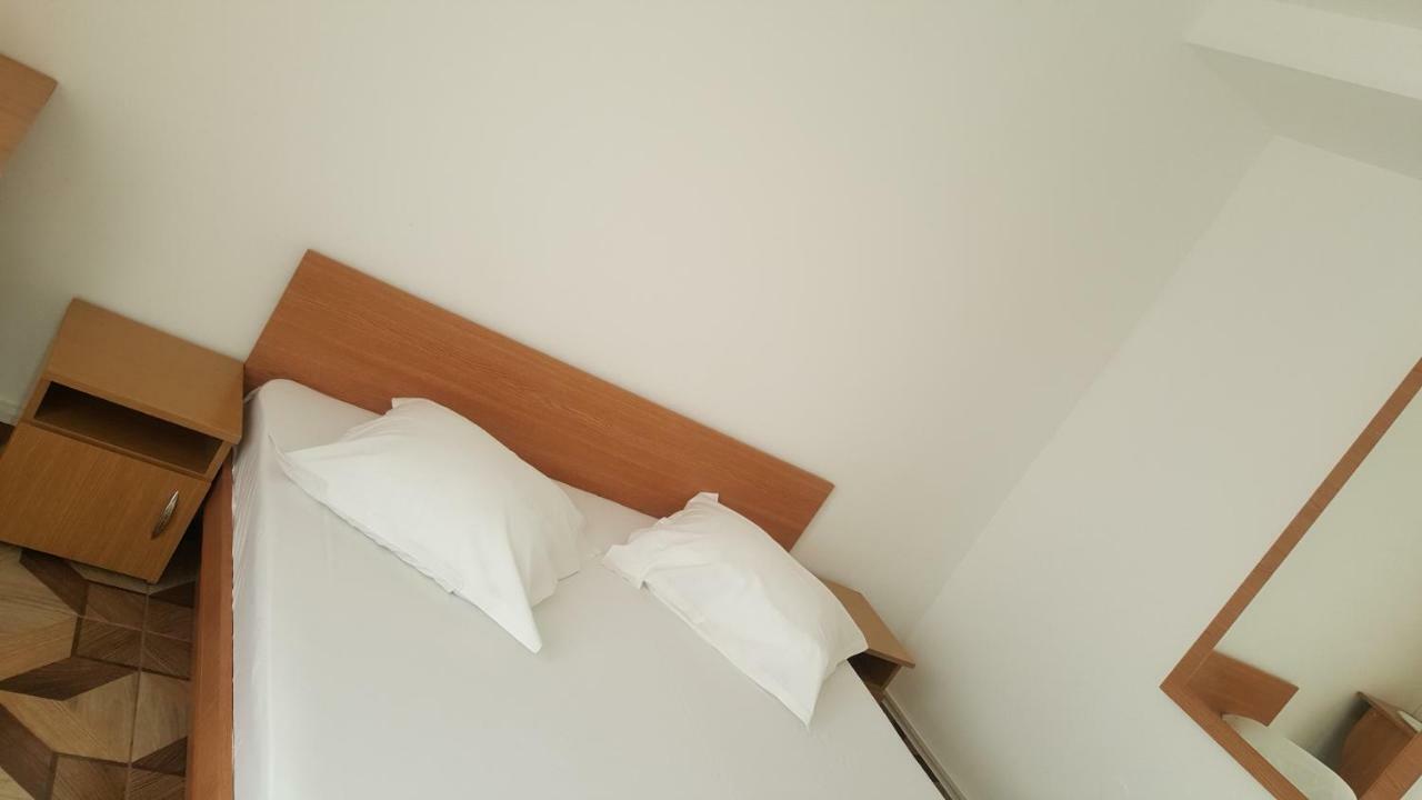 Vila Yza Hotel Западен Ефорие Екстериор снимка